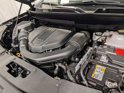 New 2026 Chevrolet Traverse Z71 w/ Enhanced Driving Package AWD/4WD image 31