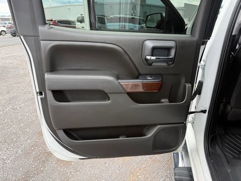 Used 2017 GMC Sierra 1500 SLT AWD/4WD image 9