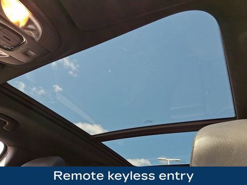 Used 2023 Jeep Compass Trailhawk w/ Trailhawk Elite Group image 18