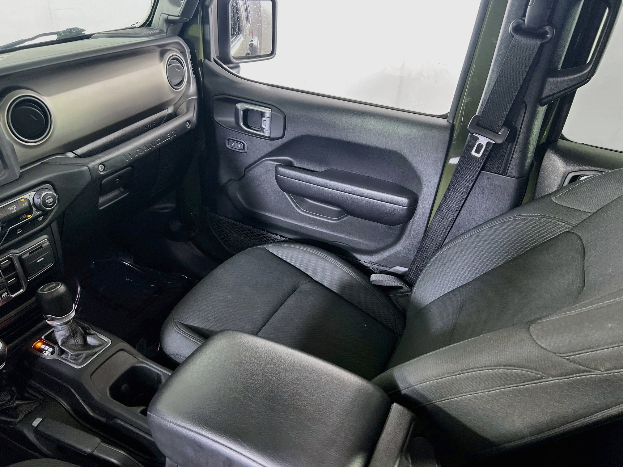 Used 2021 Jeep Wrangler Unlimited Sport AWD/4WD image 21