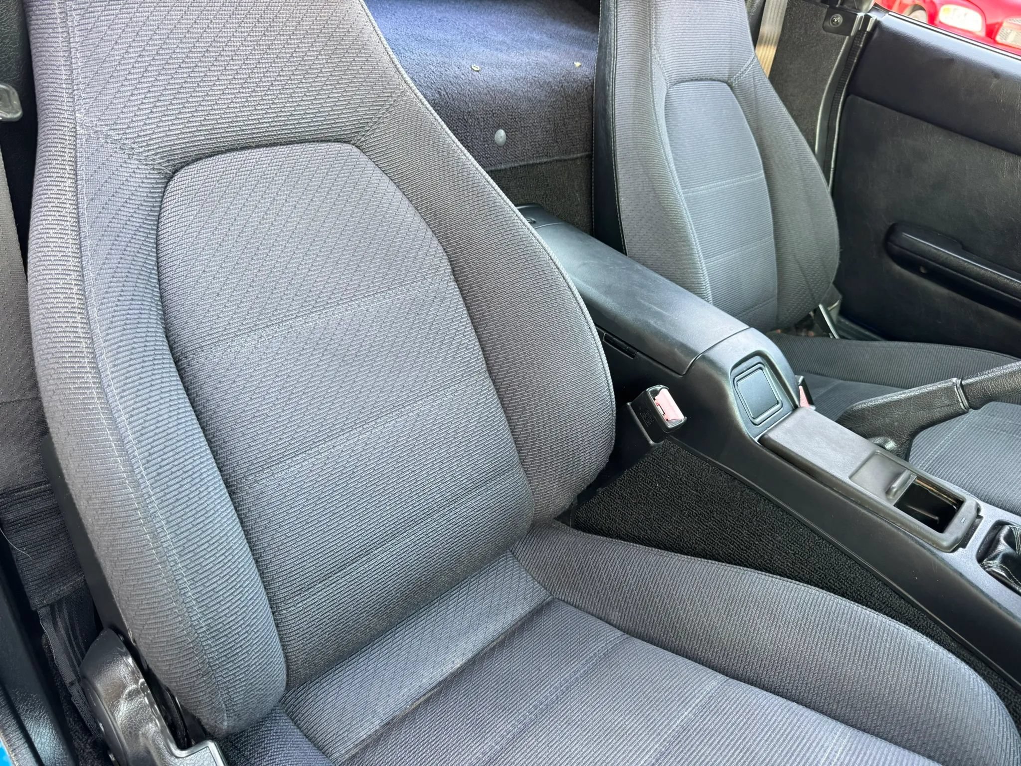 Used 1990 MAZDA MX-5 Miata RWD image 25
