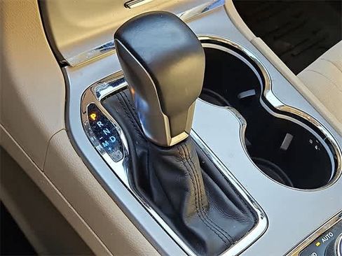 Used 2019 Jeep Grand Cherokee Laredo image 21