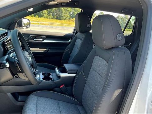 New 2026 GMC Terrain Elevation AWD/4WD image 9