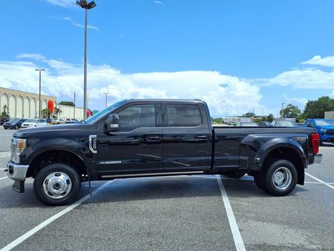 Used 2022 Ford F350 Lariat w/ Lariat Ultimate Package AWD/4WD image 4