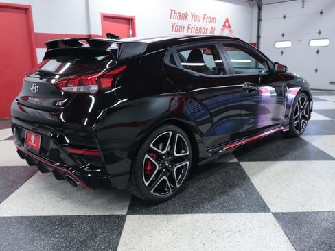 Used 2021 Hyundai Veloster N image 8