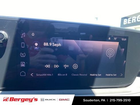 Certified 2025 Buick Envista Sport Touring FWD image 15