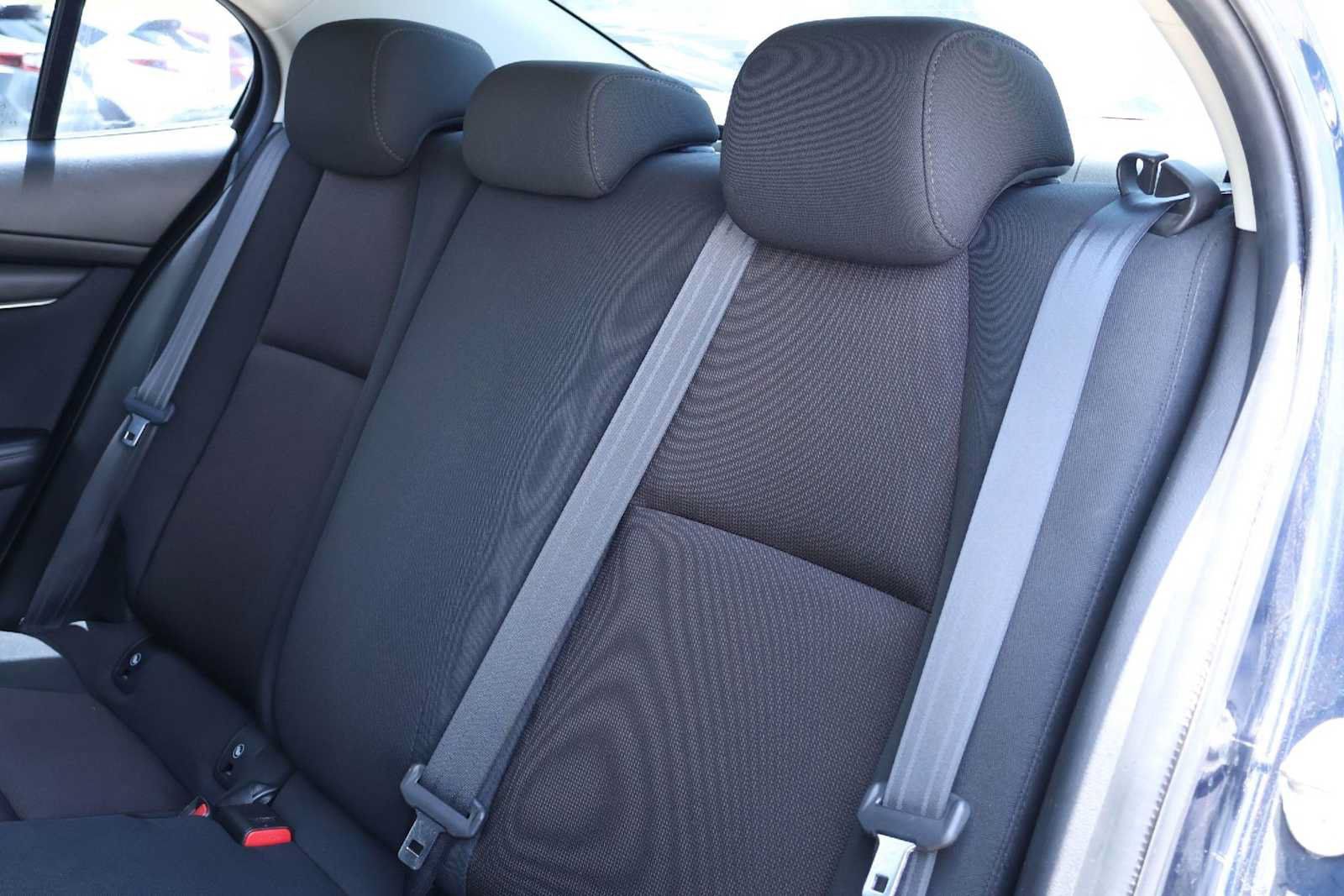 Used 2019 MAZDA MAZDA3 Sedan FWD image 13