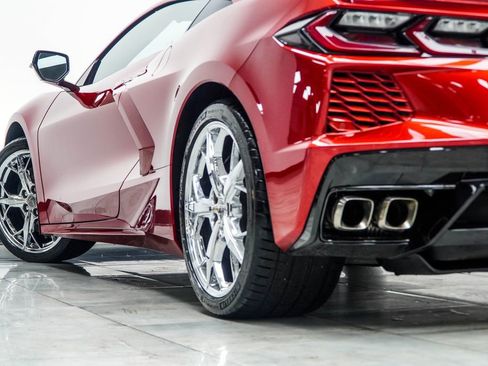 Used 2021 Chevrolet Corvette Stingray Premium Cpe w/ Z51 Performance Package RWD image 21