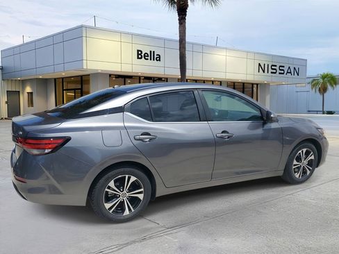 Certified 2022 Nissan Sentra SV w/ All-Weather Package FWD image 8