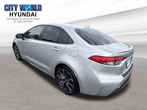 Used 2020 Toyota Corolla SE FWD image 3