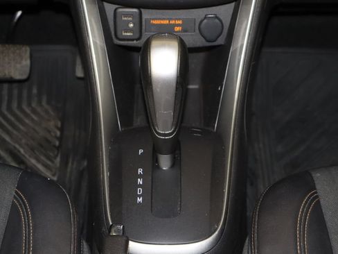 Used 2020 Chevrolet Trax LT w/ Redline Edition FWD image 28