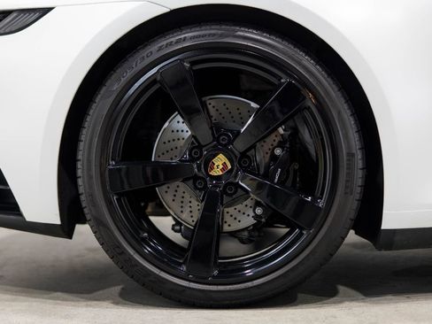 Used 2024 Porsche 911 Carrera S image 37