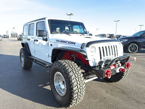 Used 2017 Jeep Wrangler Unlimited Rubicon image 3