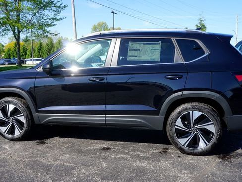 New 2026 Volkswagen Taos SE AWD/4WD image 6