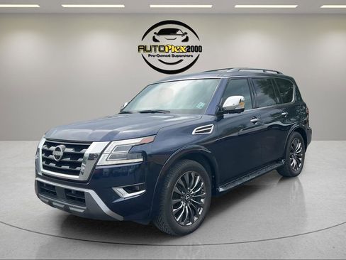 Used 2023 Nissan Armada Platinum w/ Captain's Chairs Package RWD image 3