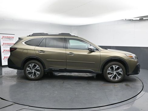 Used 2020 Subaru Outback Touring image 9
