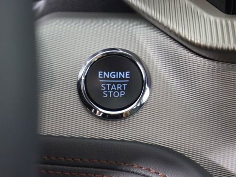 Certified 2025 Ford Explorer Active w/ Active Comfort Package image 41