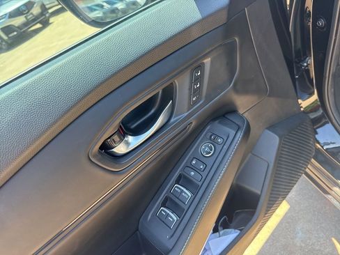 Used 2023 Honda Accord Sport image 11