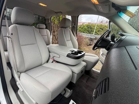 Used 2010 Chevrolet Silverado 1500 LT w/ Power Pack Plus image 11