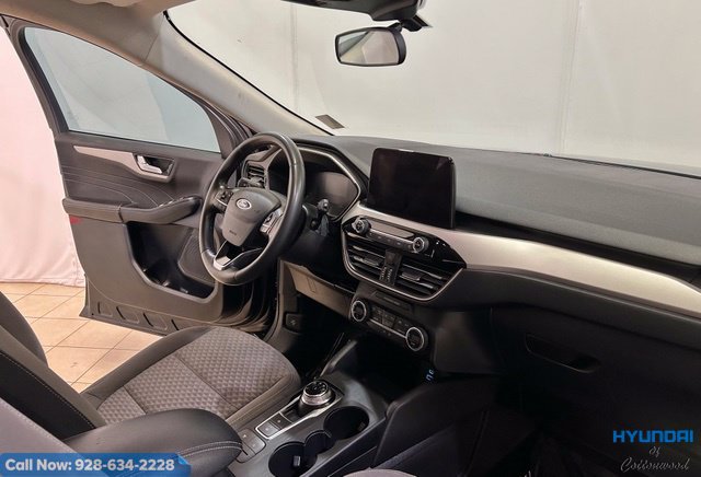 Used 2021 Ford Escape SE w/ Convenience Package FWD image 20