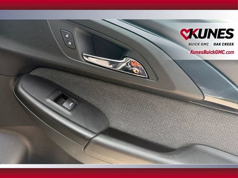 Used 2022 Chevrolet TrailBlazer LT FWD image 36