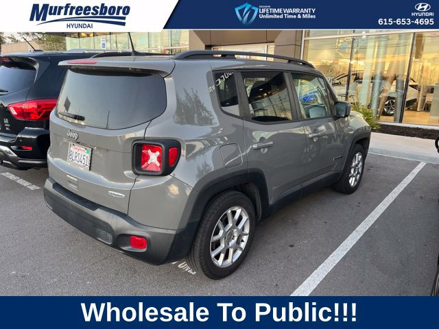 Used 2019 Jeep Renegade Latitude FWD image 4