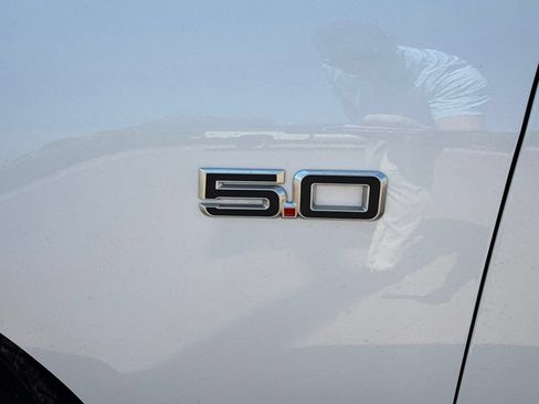 Used 2024 Ford Mustang GT RWD image 7