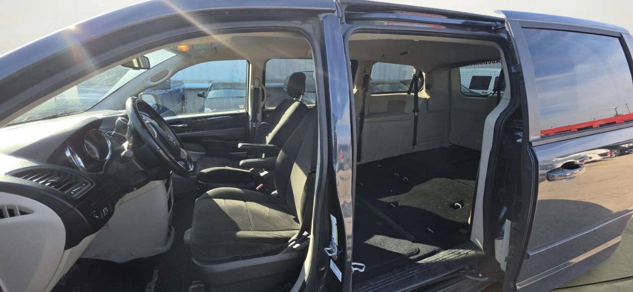 Used 2013 Dodge Grand Caravan SE FWD image 8