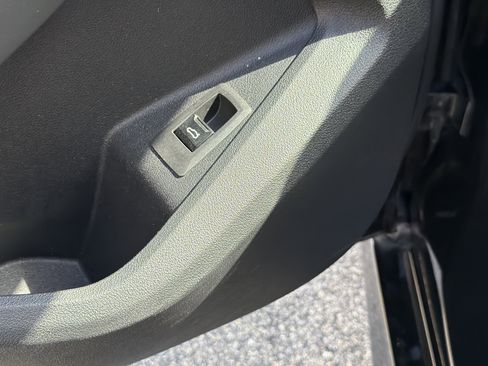 Used 2025 BMW 228i xDrive AWD/4WD image 21