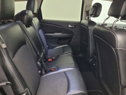 Used 2015 Dodge Journey Crossroad w/ Flexible Seating Group image 19