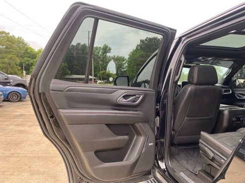 Used 2021 Chevrolet Tahoe RST w/ Luxury Package AWD/4WD image 14