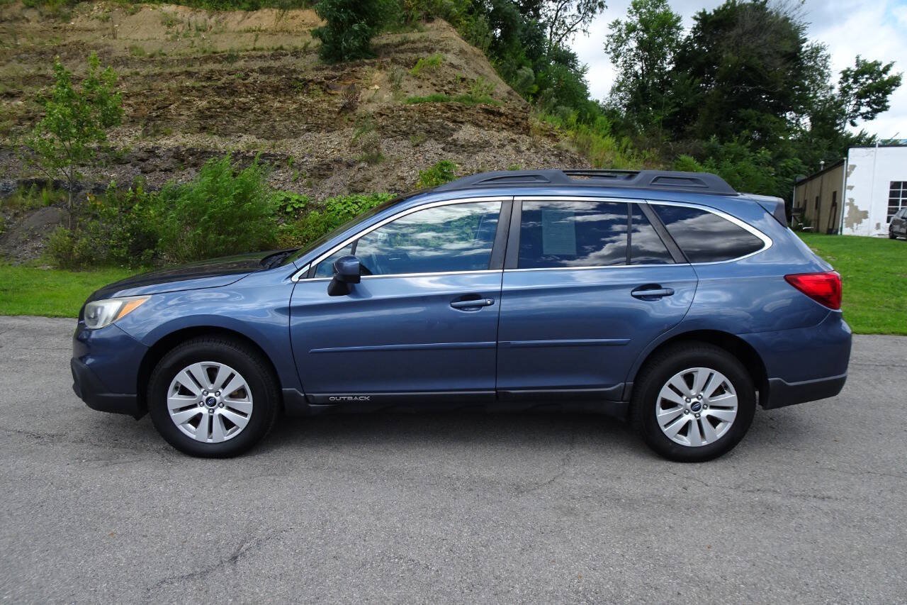 Used 2015 Subaru Outback 2.5i Premium AWD/4WD image 1