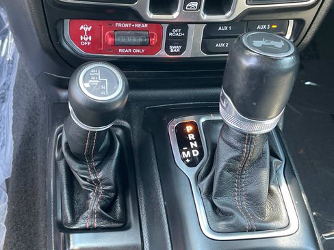 Used 2021 Jeep Wrangler Unlimited Rubicon w/ Trailer Tow Package image 17