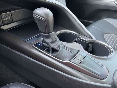 Used 2023 Toyota Camry SE image 29