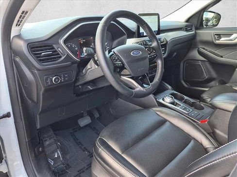 Used 2022 Ford Escape SEL FWD image 9