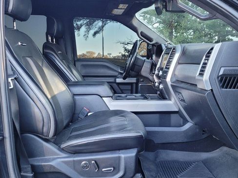 Used 2019 Ford F250 Platinum w/ Platinum Ultimate Package image 15