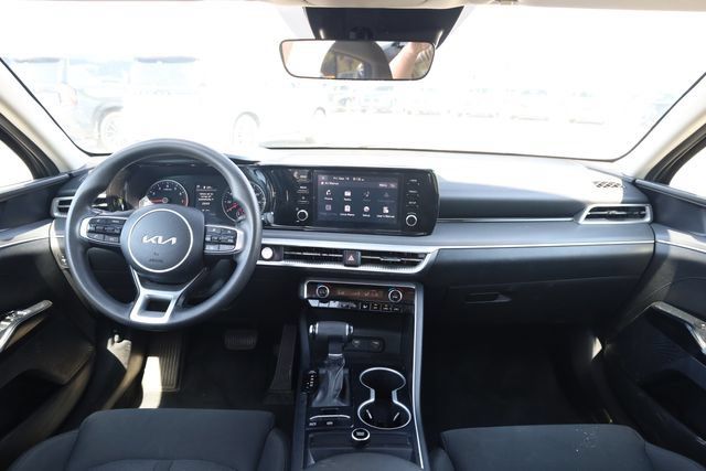 Used 2022 Kia K5 LXS FWD image 14