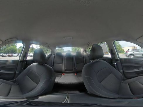 Used 2025 Nissan Altima 2.5 SV FWD image 43
