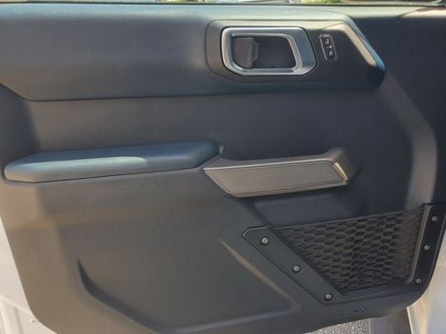 Used 2023 Ford Bronco Outer Banks AWD/4WD image 6