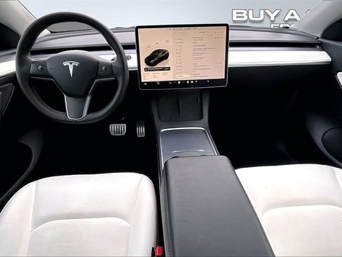 Used 2022 Tesla Model Y Performance image 16