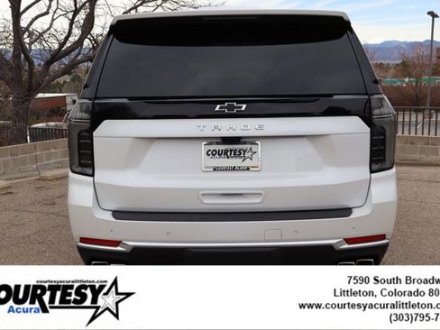 Used 2025 Chevrolet Tahoe High Country AWD/4WD image 5