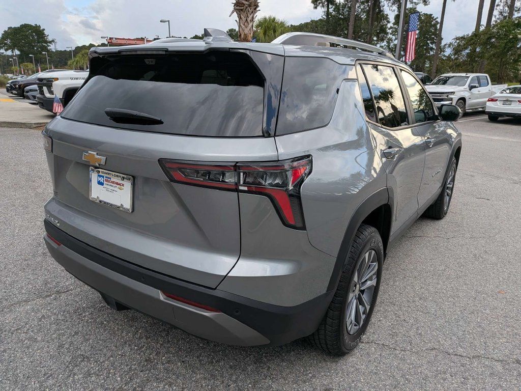 Used 2025 Chevrolet Equinox LT w/ Convenience Package II FWD image 4