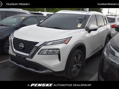 Used 2023 Nissan Rogue SL w/ SL Premium Package