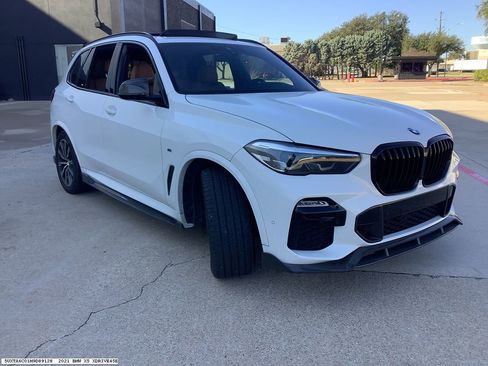 Used 2021 BMW X5 xDrive45e w/ M Sport Package image 4