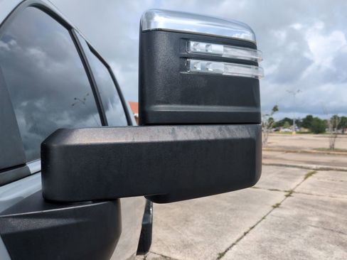 Used 2022 Chevrolet Silverado 2500 LTZ w/ LTZ Texas Edition RWD image 11