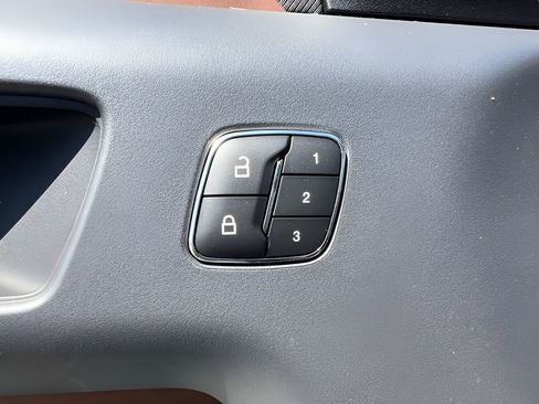 Used 2023 Ford Bronco Sport Outer Banks w/ Tech Package AWD/4WD image 12