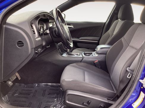 Used 2020 Dodge Charger SXT RWD image 24