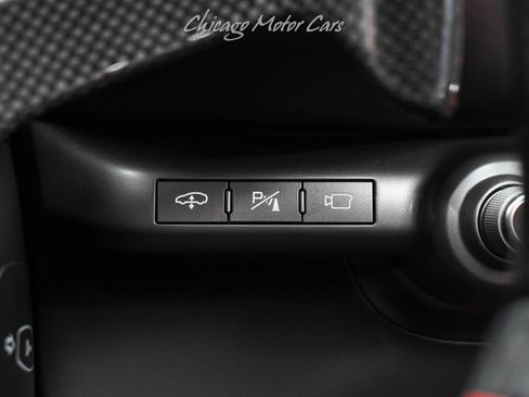 Used 2021 Ferrari 812 GTS image 16