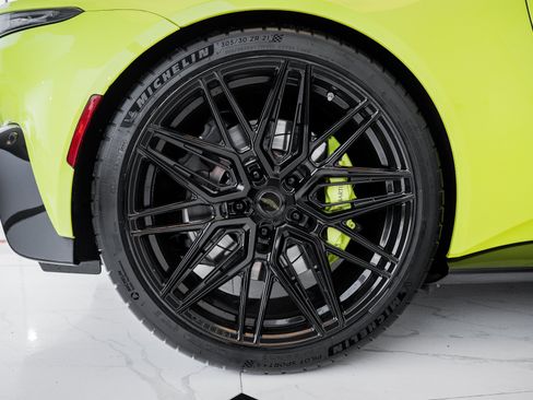 Used 2020 Aston Martin V8 Vantage Coupe RWD image 34
