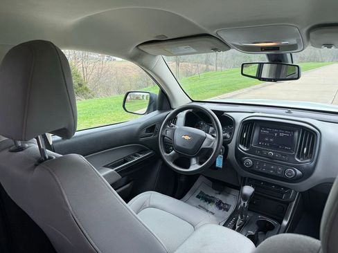 Used 2022 Chevrolet Colorado W/T RWD image 17